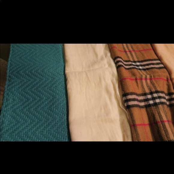 LOT of various scarves - Picture 2 of 3